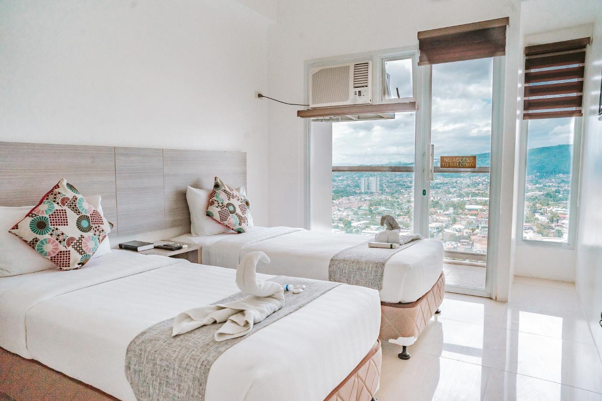 Eon Centennial Soho Hotel Cebu Stadt Exterior foto